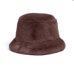Apparis faux fur Amara bucket hat BNWT retails $88 plus tax.